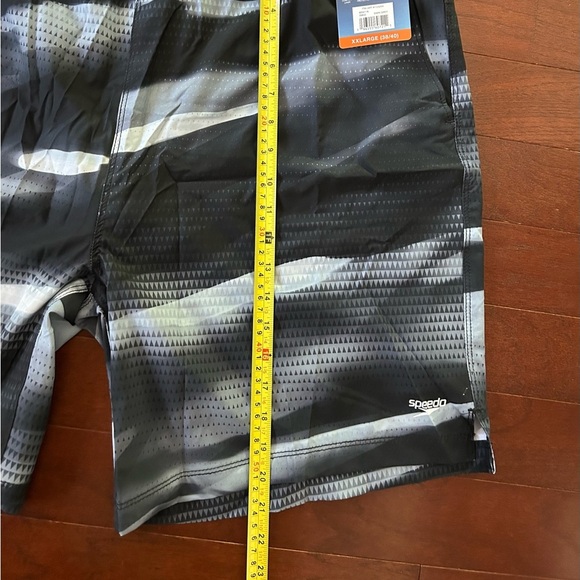NWT Speedo Men's Tech Volley UPF50+
Swim Shorts trunks Size 2XL Grey Black - Picture 7 of 10